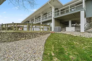 1134 S Lakeside Dr S, Battle Creek, MI 49015 - Photo 33