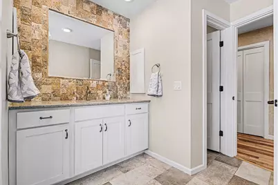 1134 S Lakeside Drive S, Battle Creek, MI 49015 - Photo 19