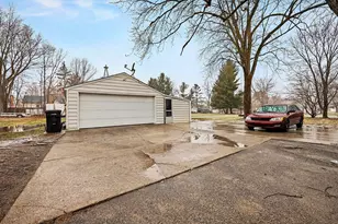 2463 Kinney Ave NW, Grand Rapids, MI 49534 - Photo 27