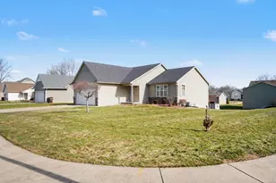 4660 Haywood Dr SE, Kentwood, MI 49512 - Photo 23
