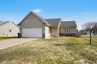 4660 Haywood Dr SE, Kentwood, MI 49512 - Photo 3