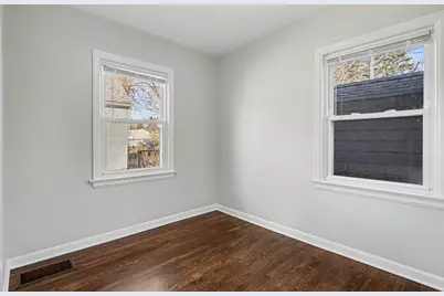 64 Pleasant Avenue, Battle Creek, MI 49015 - Photo 13