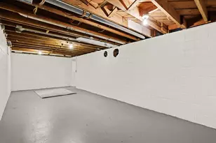 64 Pleasant Ave, Battle Creek, MI 49015 - Photo 21