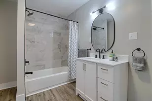 609 W Biddle St, Jackson, MI 49203 - Photo 21