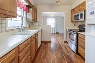 8397 N Riverview Dr, Kalamazoo, MI 49004 - Photo 5