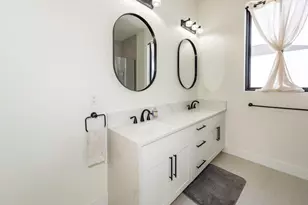 1858 Upland Dr, Ann Arbor, MI 48105 - Photo 29