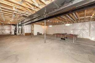 1858 Upland Dr, Ann Arbor, MI 48105 - Photo 55