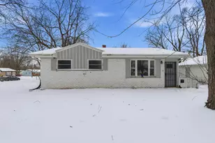 3924 Wedgewood Dr, Lansing, MI 48911 - Photo 1