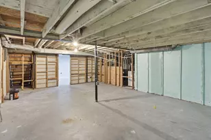 3924 Wedgewood Dr, Lansing, MI 48911 - Photo 23