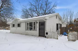3924 Wedgewood Dr, Lansing, MI 48911 - Photo 3