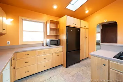 625 W Clinton Street, Hastings, MI 49058 - Photo 17