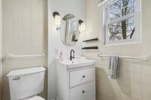 2252 Paris Ave SE, Grand Rapids, MI 49507 - Photo 11