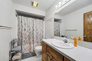 4291 Oakridge Dr NW, Grand Rapids, MI 49534 - Photo 19