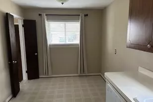 18547 Hillcrest St, Livonia, MI 48152 - Photo 31