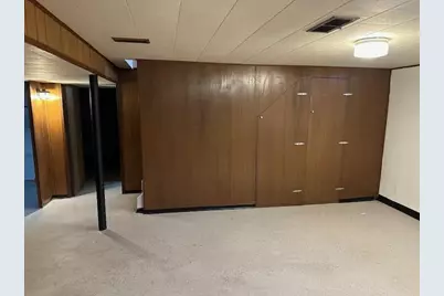 18547 Hillcrest Street, Livonia, MI 48152 - Photo 9