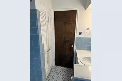 18547 Hillcrest Street, Livonia, MI 48152 - Photo 23