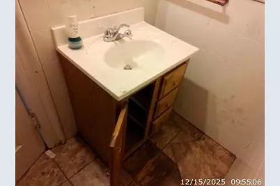 418 E Church Street, Adrian, MI 49221 - Photo 5