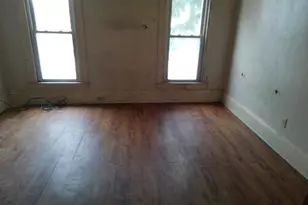 418 E Church St, Adrian, MI 49221 - Photo 9