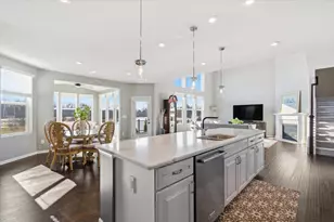 5746 Whispering Springs Dr, Ann Arbor, MI 48108 - Photo 19