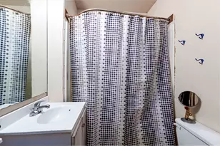 2021 Edgewood Ave NE, Grand Rapids, MI 49505 - Photo 13