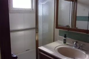 321 S Wood St, Hudson, MI 49247 - Photo 11