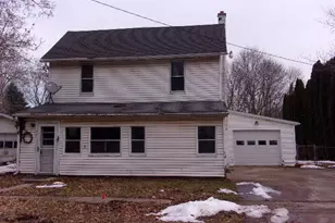 321 S Wood St, Hudson, MI 49247 - Photo 1