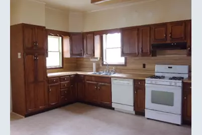 321 S Wood Street, Hudson, MI 49247 - Photo 7