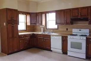 321 S Wood St, Hudson, MI 49247 - Photo 7