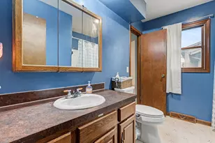 211 Orlando Ave, Holland, MI 49423 - Photo 5