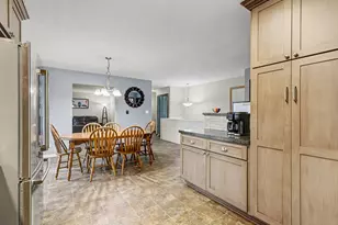 211 Orlando Ave, Holland, MI 49423 - Photo 3