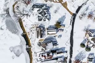 963 Treasure Island Dr, Mattawan, MI 49071 - Photo 3