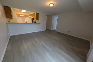 41034 Rose Ln, Clinton, MI 48036 - Photo 9