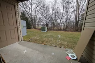 41034 Rose Ln, Clinton, MI 48036 - Photo 19