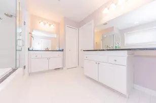 17200 Lake View Cir, Northville, MI 48168 - Photo 37