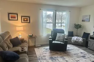 513 Hickory Ln, Watervliet, MI 49098 - Photo 7