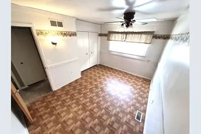 8454 Fisher Avenue, Warren, MI 48089 - Photo 9