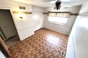 8454 Fisher Ave, Warren, MI 48089 - Photo 9