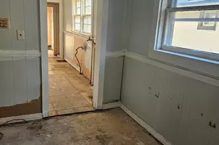 552 Pine Ave NW, Grand Rapids, MI 49504 - Photo 3