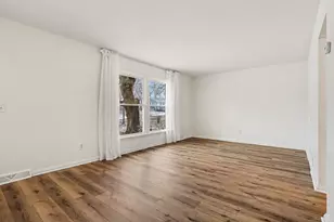 5632 Castleton Ln, Kalamazoo, MI 49009 - Photo 11