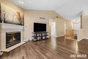 3766 Old Elm Dr SE, Grand Rapids, MI 49512 - Photo 5