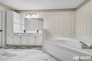 3766 Old Elm Dr SE, Grand Rapids, MI 49512 - Photo 9