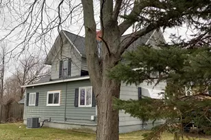 242 W South St, Athens, MI 49011 - Photo 3