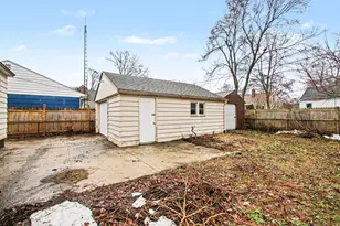 2892 Roosevelt Rd, Muskegon, MI 49441 - Photo 27