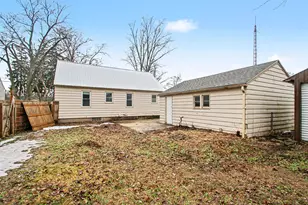 2892 Roosevelt Rd, Muskegon, MI 49441 - Photo 29