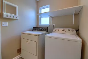 8165 Sequoia Ln, White Lake, MI 48386 - Photo 17