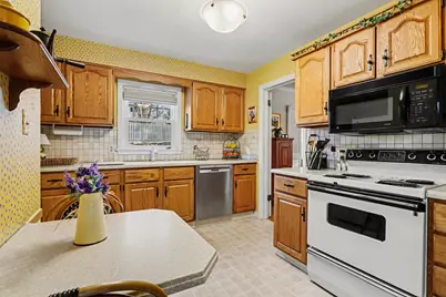 2309 Sheffield Drive, Kalamazoo, MI 49008 - Photo 11