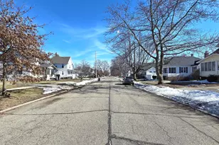 1130 Columbus Ave, Grand Haven, MI 49417 - Photo 23