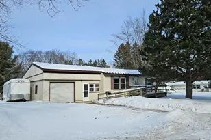 16071 Robbins Rd, Grand Haven, MI 49417 - Photo 3