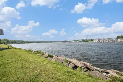 400 Riverview Drive, Benton Harbor, MI 49022 - Photo 3