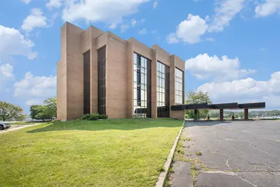 400 Riverview Drive, Benton Harbor, MI 49022 - Photo 5